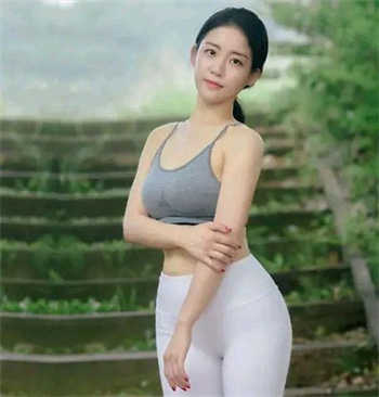 宝玉情调薛姨妈