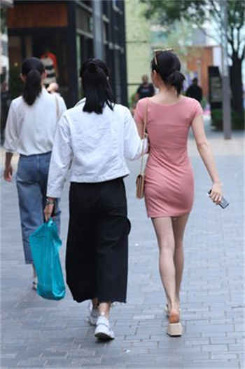 我的女友小月健身房