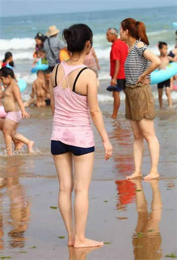 免费视频在线观看伊人