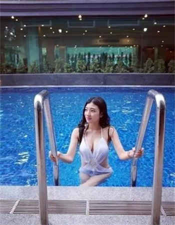 829 小白兔