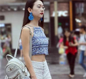 829 小白兔