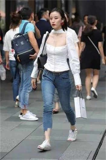 快手一个小球球付费视频