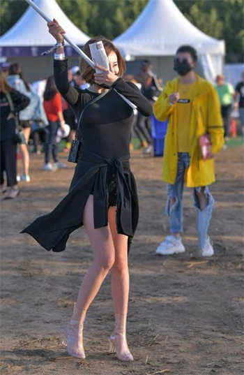 女生个性说说冷淡霸气