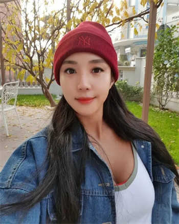 少年征服都市寂寞贵妇