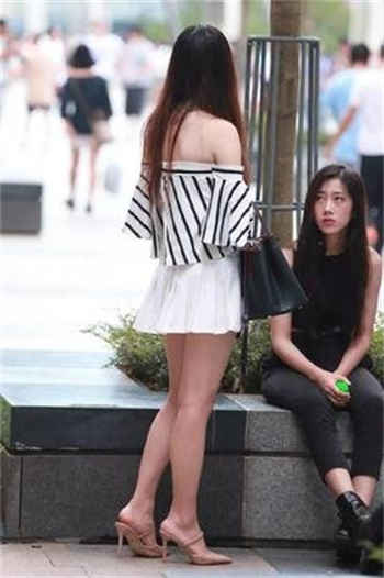 私立女校露出游戏