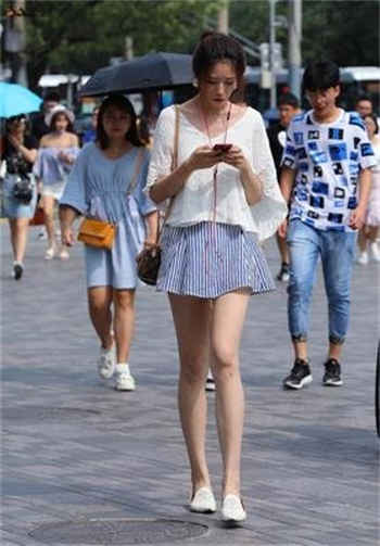 小少爷by魏丛良