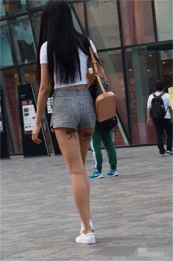 新娘送喜帖前男友试车