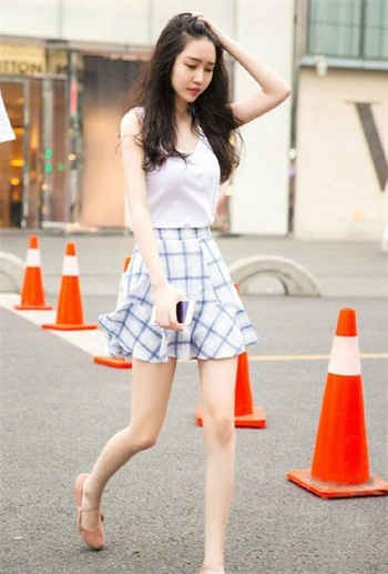 夏日小公园的厕所手机版