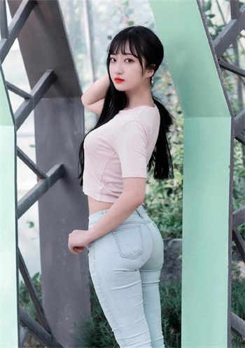 为了工作妻子委身局长小说
