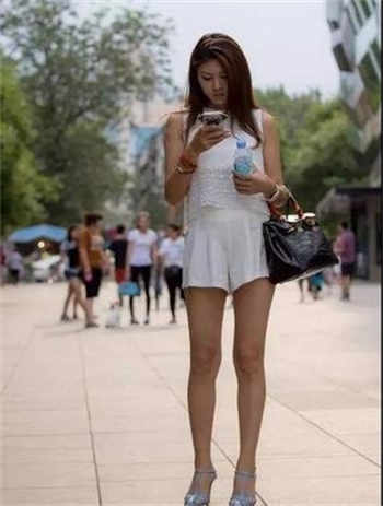 抖音校服妹妹什么梗