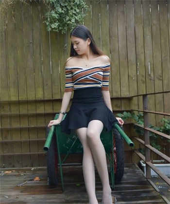 穿成六零二婚女配