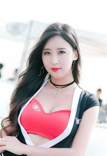 被男主们无辜疼爱的小白花