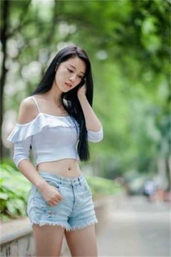 发现班主任吴晴的秘密